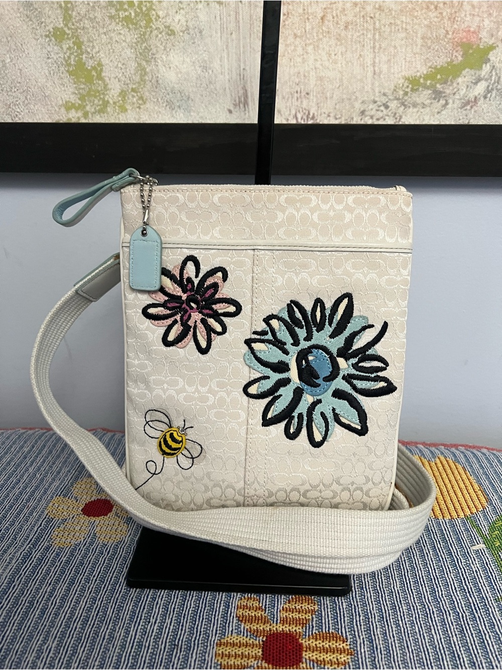 Coach Signature Little C RARE 2006 Bee and Flower crossbody adjustable strap